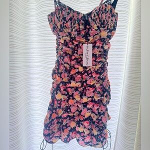 For love and lemons NWT Floral Ruched Dress